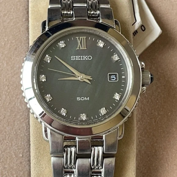 Seiko lady battery water resistant stainless steel w/date Seiko | Accessories | Seiko Lady Battery Water Resistant  main image 3